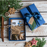 Kartki świąteczne z logo firmy kartka pudełko firmowe kartki swiateczne z logo, kolorowe pudełka z kartką świąteczną0