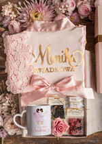 Prezenty dla świadków boxy prezentowe dla Świadkowej, prośba o świadkowanie  box prezentowy dla druhny satynowa podomka z koronką1
