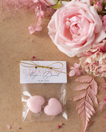 Podziękowania dla Gości Weselnych Mydełka Świece Zawieszki sojowe pomysłowe podziękowania dla gości weselnych różowe mydełka serduszka 0