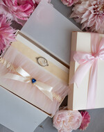 Panna Młoda  podwiązki ślubne Ślubne Podwiązki dla Panny Młodej podwiązka ślubna tiulowa z różową wstążką, tiulowa podwiązka ślubna dla Panny Młodej z inicjałami, podwiązka dla Panny Młodej 1