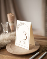 Numery na stół Nowoczesne prosta forma  Eleganckie numerki na stół weselny, numeracja stołów weselnych, proste i delikatne numerki na stoły weselne, dekoracja stołu weselnego 2