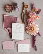 Zaproszenia ślubne Wydzierane Brzegi wydzierane zaproszenia ślubne z wrzosem, eleganckie zaproszenia na ślub z wrzosem, delikatne zaproszenia slubne, naturalne zaproszenia slubne z wrzosem12