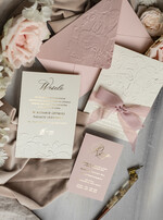 Zaproszenia ślubne z perełkami / tłoczeniem Tłoczone kwiaty na zaproszeniach ślubnych Eleganckie złote zaproszenia ślubne ze wstażką, Złote zaproszenie na ślub z tłoczeniem, zaproszenia na ślub w stylu glamour17