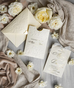Zaproszenia ślubne z perełkami / tłoczeniem zaproszenia ślubne w kieszonce, eleganckie zaproszenia ślubne z jedwabną wstążką, tłoczone zaproszenia na ślub i wesele, tłoczone złote zaproszenie na ślub15
