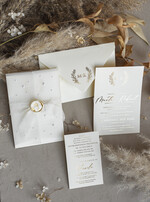 Zaproszenia ślubne z perełkami / tłoczeniem zaproszenia ślubne z perełkami, minimalistyczne zaproszenie na ślub z perełkami i kalką, rwane złocone zaproszenie na ślub cywilny perły3
