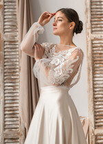 Panna Młoda Bolerka bolerka, narzutki, sweterki śliczne bolerko ślubne z koronką, koronkowe bolerko do sukni ślubnej, delikatne bolerko ślubne, koronkowa narzutka ślubne, bolerko z koronki na ślub latem 2