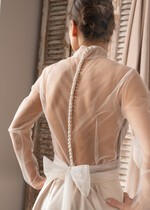 Panna Młoda Bolerka bolerka, narzutki, sweterki narzutka do sukni ślubnej, bolerko ślubne z tiulu, przezroczyste bolerko ślubne, bolerko w kolorze ecru, delikatne bolerko do sukienki slubnej5