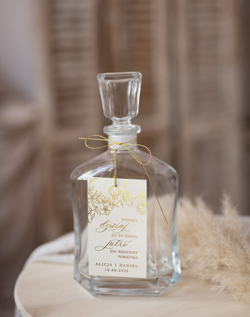  glamour zawieszki na alkohol weselny, złote zawieszki z dowolnym tekstem, zawieszka na butelkę ze złotymi literami, ozdoba stołu weselnego