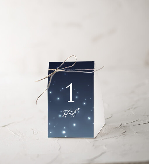  Rustykalne usadzenie gości numery na stół weselny, styl rustykalny prostota i minimalizm