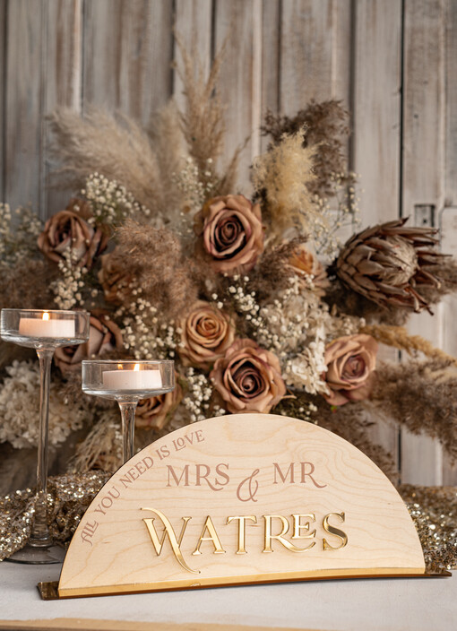  Rustykalne Stojak z numerkiem na stół Pary Młodej, tabliczka na stół Pary Mlodej, drewniana tabliczka na stół weselny rustykalna tabliczka Para Młoda