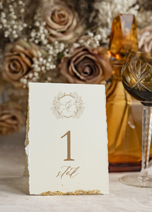  Glamour Złocone szarpane brzegi Numery na stoły weselne, numerki na stół stoły weselne, zlocone klasyczna elegancja,numerki na stoliki ślubne, złote złocone eleganckie i klasyczne