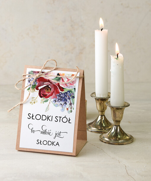  Otwarte jednokartkowe numery na stoły weselne, usadzenie gości klasyczne