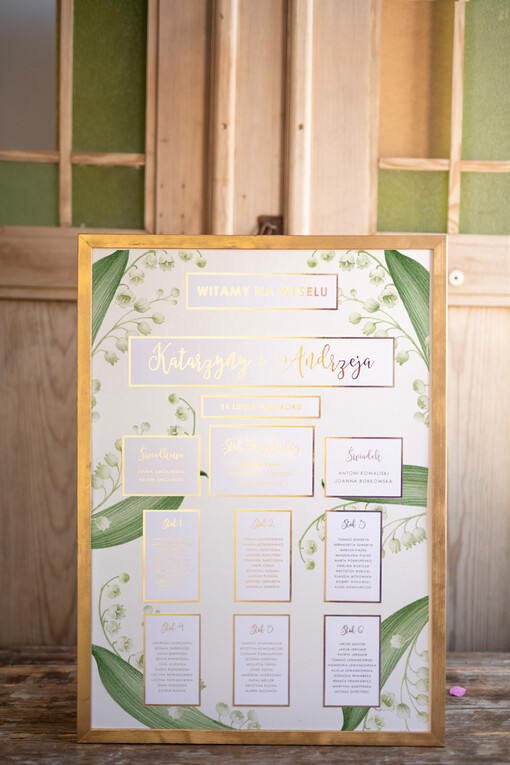  Glamour welurowe tablica z rozmieszczeniem gości plan stołów weselnych, klasyczne złote napisy w stylu glamour