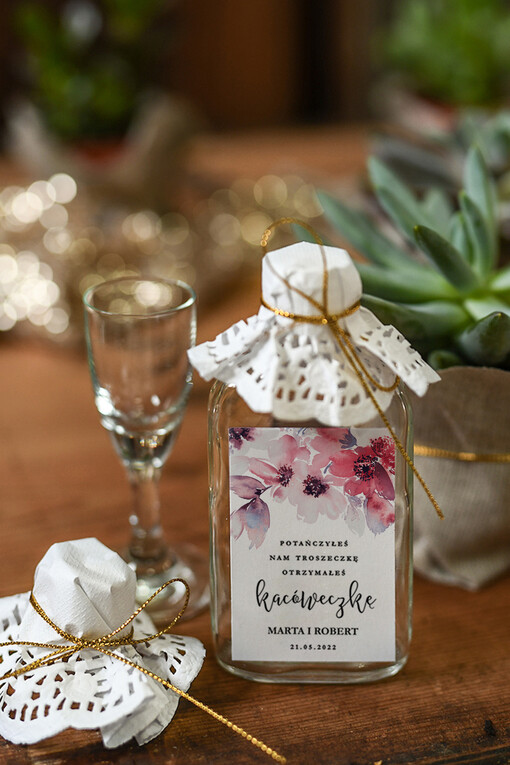  Butelki pomysłowe podziękowania dla gości, kacówki na własny trunek