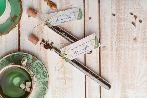  Fiolki ślubne upominki dla gości w postaci zielonej lub czarnej herbaty   