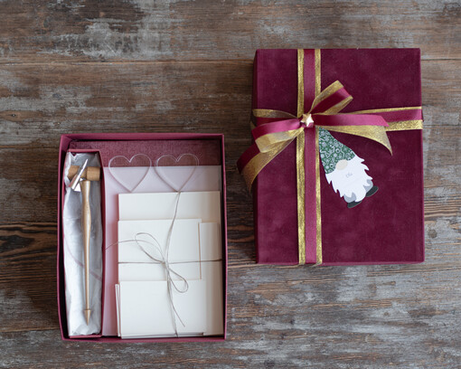  Kaligrafia prezent na swieta zestaw papterii wraz z piekna debowa obsadka 