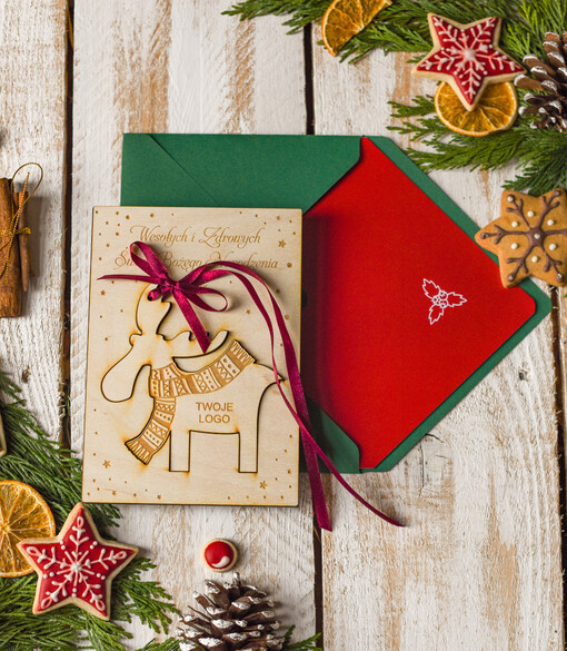  z magnesem lub zawieszką na choinkę kartki świąteczne dla firm Drewniana bombka zawieszka na choinke z Logo firmy świateczna kartka firmowa renifer