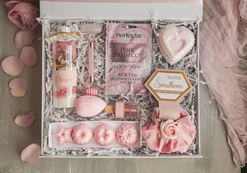  boxy prezentowy dla Świadkowej, prośba o świadkowanie  czy zostaniesz moją świadkową pomysł na prezent dla świadkowej, zestaw beauty dla świadkowej, box prezentowy dla świadkowej i druhny, zestaw do kąpieli