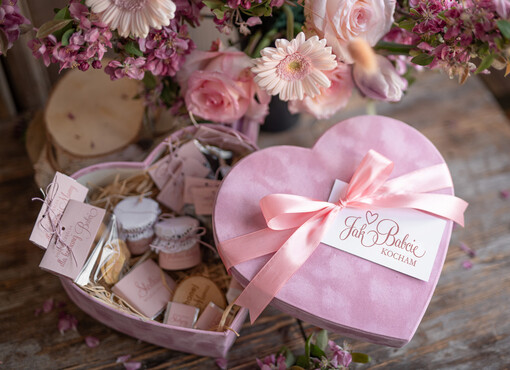  Prezenty dla Babci Prezent na dzien babci  Filiżanka Vintage w zestawie z Kawą życzenia dla Babci 