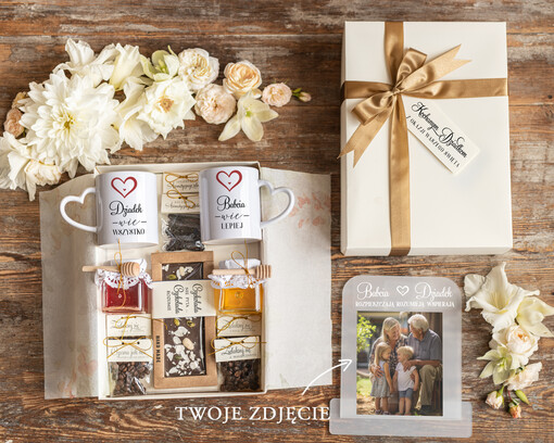  Zestawy Pezentowe Dla Dziadków  wspólny prezent dla dziadków ze zdjeciem, zestaw prezentowy dla Babci i Dziadka ręcznie robiony, box prezentowy na Dzień Babci i Dziadka, Upominek dla Dziadków