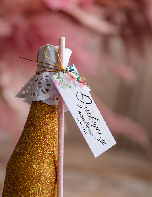  brokatowe butelki podziękowania dla gości weselnych oryginalny pomysł na prezent dla gości weselnych brokatowa butelka