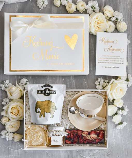  zestawy w welurowych i ozdobnych pudełkach  Zestaw Prezentowy na Dzień Mamy - Box Upominek elegancka filiżanka 