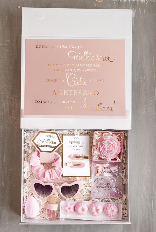  podziękowania dla świadkowej oryginalny prezent dla świadkowej, pomysł na podziękowanie za świadkowanie, prezent dla świadkowej zestaw kosmetyków, box prezentowy dla świadkowej i druhny