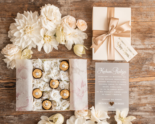  zestawy słodkości, pudełka na prezenty  prezenty dla rodziców w dniu ślubu