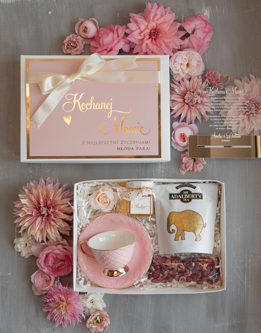  zestawy z kubkiem lub filiżanką   Wyjątkowe prezenty dla Mamy, Fajne pomysły na prezent dla Mamy, podziękowanie dla Mamy na weselu, box prezentowy dla mamy, zestawy prezentowe dla Mamy