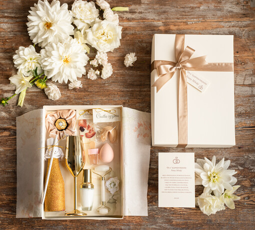  zestaw do wina i drinków  Wyjątkowy Prezent dla Panny Młodej od Świadkowej brokatowa butelka z bąbelkami 