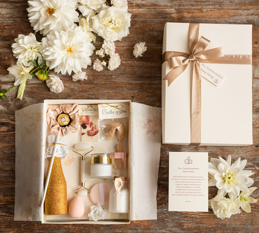  zestaw do wina i drinków  Nowocesny Prezent dla Panny Młodej