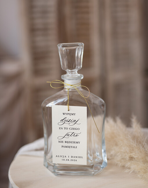  Nowoczesne prosta forma  zawieszki na butelkę, proste zawieszki ślubne, minimalistyczne zawieszki na alkohol z dowolną treścią, ozdobna zawieszka na wódkę weselną, etykieta na butelki