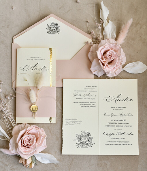Zaproszenia na Komunię  dziewczynka  Podłużne różowe złocone zaproszenia na Komunię nowoczesne  Zaproszenia komunijne personalizowane
