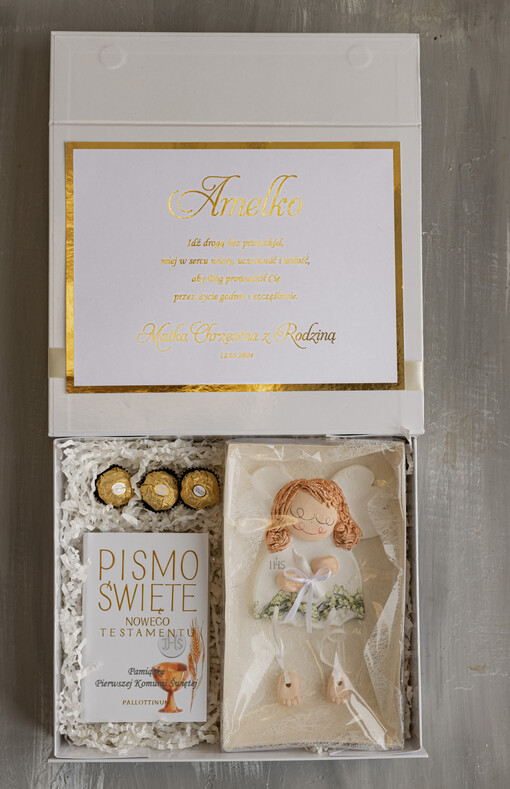  boxy prezentowe Pismo Święte Pamiątka Pierwszej Komunii Świętej, Aniołek na Pierwszą Komunię Świętą, pudełko prezentowe na Komunię Świętą. 