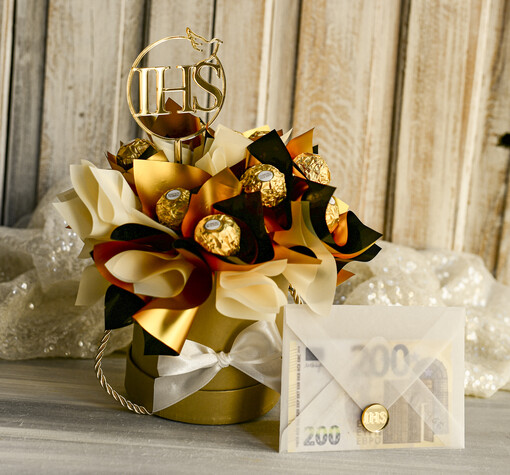 Pamiątki Prezenty na komunię  boxy prezentowe Zestaw Prezentowy od Chrzestnych na Pierwszą komunię, Flowerbox Komunijny opakowanie na pieniądze