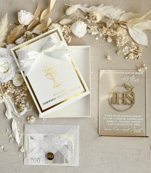 pamiątki na komunie  Statuetka pamiątka Pierwszej Komunii w pudełku, personalizowana Pamiątka Komunijna opakowanie na pieniądze