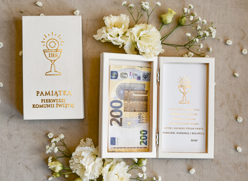 Pamiątki Prezenty na komunię  pamiątki na komunie  białe pudełko pamiątka I Komunii  pudełko na pieniądze na Komunię z życzeniami, pudełeczko na pieniądze z dedykacją na I Komunię