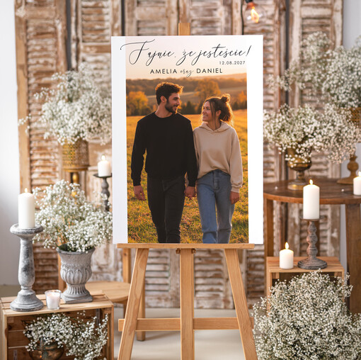  ze zdjęciem Pary Młodej Witamy gości weselnych napis powitanie gości na weselu, tablica powitalna dla gości weselnych, personalizowana tablica powitanie gości na weselu