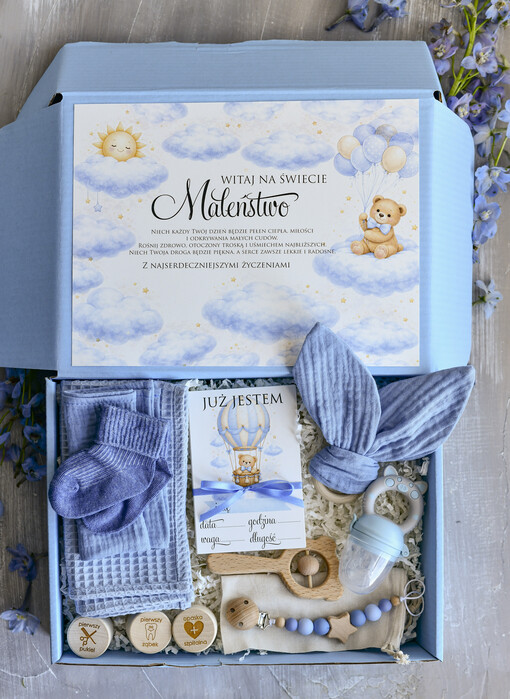 prezent dla Noworodka - Wyprawka duze boxy preznetowe dla noworodka  Zestaw prezentowy dla Noworodka - Wyprawka Błękitna boho gryzak pieluszka Kroki Milowe