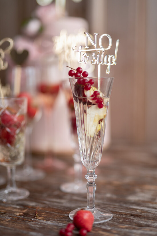 Figurki na tort / cake topper statuetki do drinków ozdoby na tort weselny    2/acrylo/ST