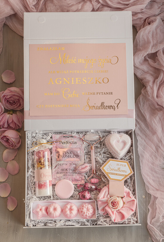 Prezenty dla świadków boxy prezentowy dla Świadkowej, prośba o świadkowanie  czy zostaniesz moją świadkową pomysł na prezent dla świadkowej, zestaw beauty dla świadkowej, box pr 08/boxNow/swiadkowa