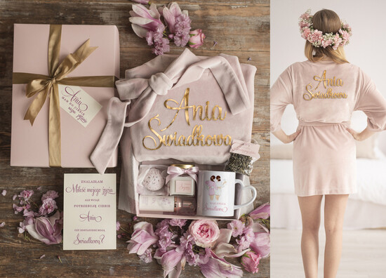Prezenty dla świadków boxy prezentowy dla Świadkowej, prośba o świadkowanie  Welurowy Szlafrok dla Świadkowej Prośba o świadkowanie zestaw Kubek z Kosmetykami 06/SzlVelKos/boxvel