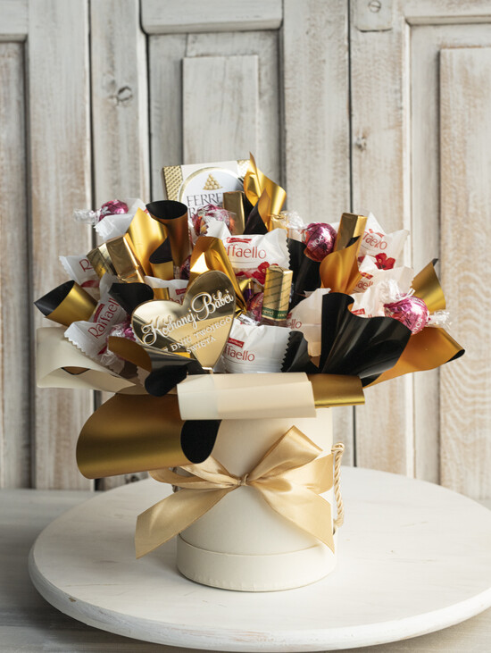 Prezenty dla Babci i Dziadka Prezenty dla Babci prezent dla babci, box dla babci, słodki prezent dla babci, kosz prezentowy dla babci, zestaw słodyc 01/SŁ/babcia