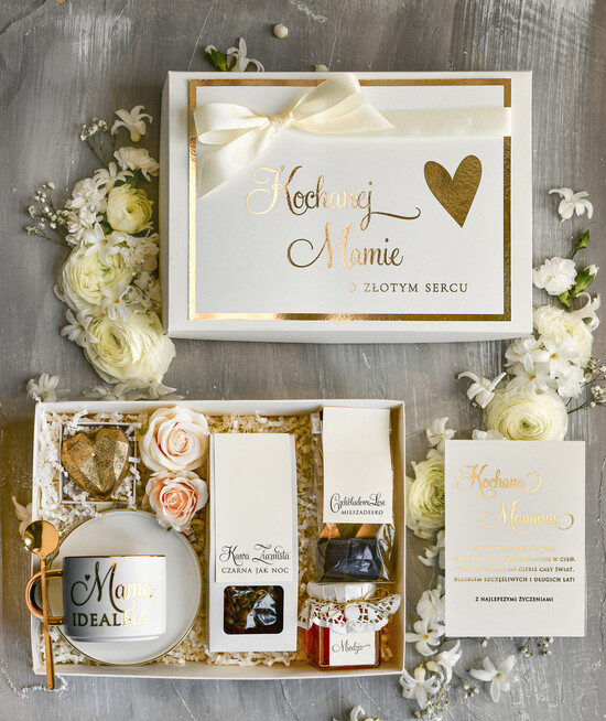 Prezenty dla Mamy zestawy w welurowych i ozdobnych pudełkach  Zestaw Prezentowy na Dzień Mamy - Box Upomienk Kubek z napisem Mama doskonała życzenia 05/boxKUB26/DLAMAMY