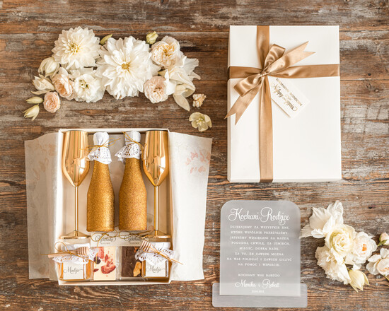 Prezenty, Podziękowania dla Rodziców zestawy prezentowe do wina i szampana  prezenty dla rodziców na ślub 08/BOXszamD/Rodzice