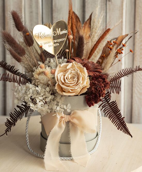 Prezenty dla Mamy flowerboxy, box ze słodyczami  prezent dla Mamy z okazji dnia Matki, kwiaty prezent dla mamy, kompozycja z suszonych kwiatów pomysł 03/fboxT/Mama