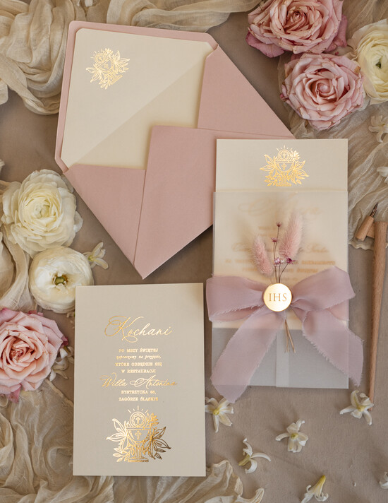 Zaproszenia na Komunię  dziewczynka  Różowe zaproszenia komunijne z dmuszkiem dla dziewczynki, zaproszenia na komunię ze wstążką, złote z 02/KwDz/KomZ