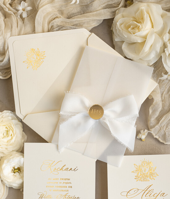 Zaproszenia na Komunię  dziewczynka  Nietypowe zaproszenia komunijne dla dziewczynki, zaproszenia na komunię ze wstążką, złote zaproszeni 01/kalowWs/KomZ