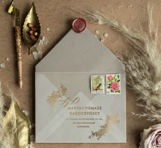 Zaproszenia ślubne dodatki  koperta z kalki ze złotymi literami, świecące litery na kopercie  01/kalkalam/kop