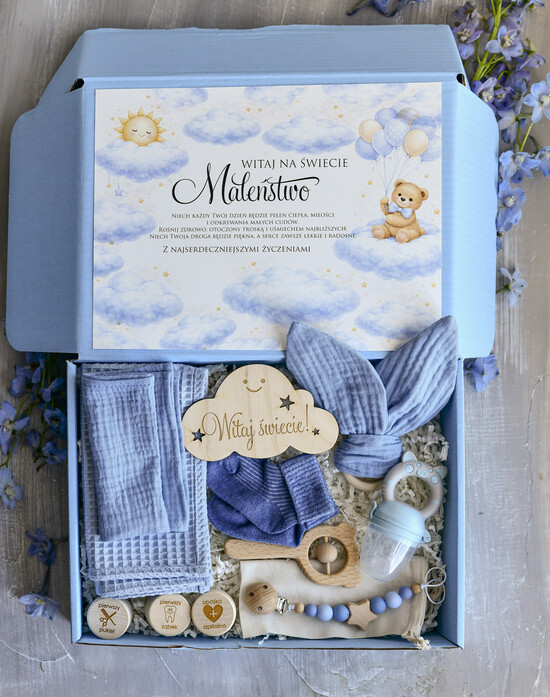 prezent dla Noworodka - Wyprawka duze boxy preznetowe dla noworodka  Wyprawka dla Noworodka - Box dla  Niemowlaka boho gryzak pieluszka Witaj Świecie  07/boxNieb/boxNowoR